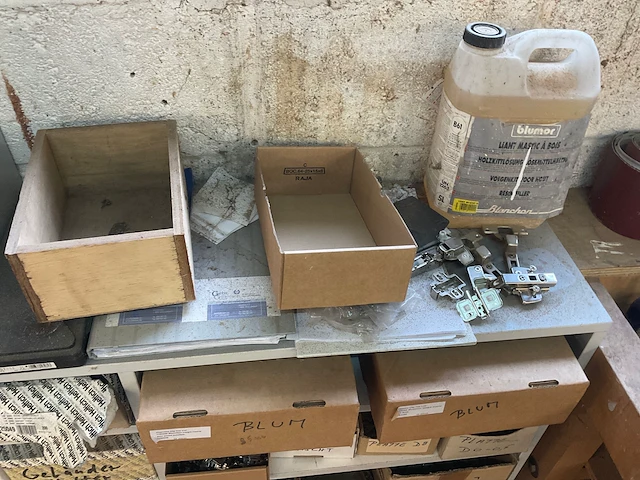 Partij divers hang- en sluitwerk - afbeelding 3 van  14