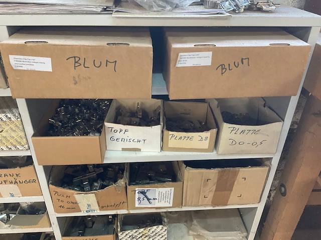 Partij divers hang- en sluitwerk - afbeelding 13 van  14