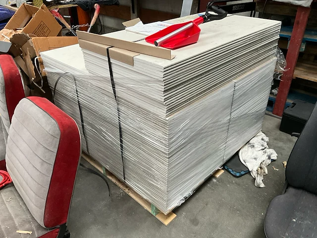 Partij divers hout en gipsplaten - afbeelding 10 van  13