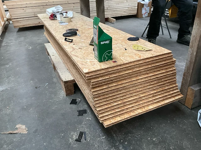 Partij divers hout en gipsplaten - afbeelding 2 van  13