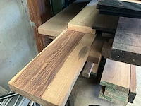 Partij divers hout, wo redwood, meranti - afbeelding 10 van  12