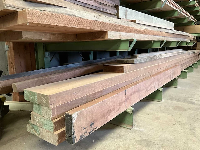 Partij divers hout, wo redwood, meranti - afbeelding 8 van  12