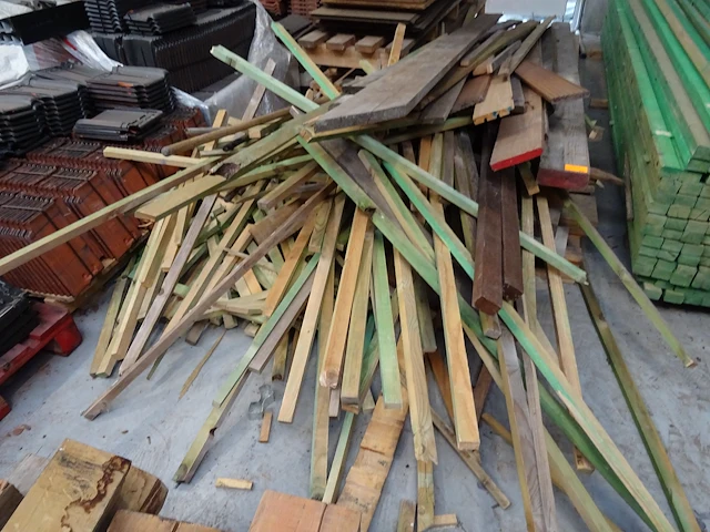 Partij divers hout - afbeelding 2 van  8
