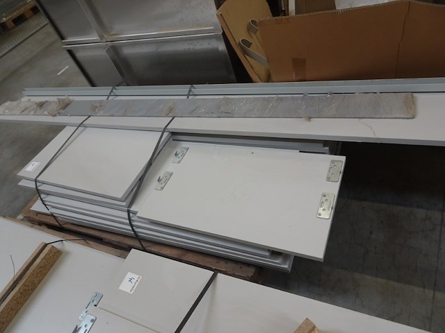 Partij divers hout - afbeelding 2 van  13