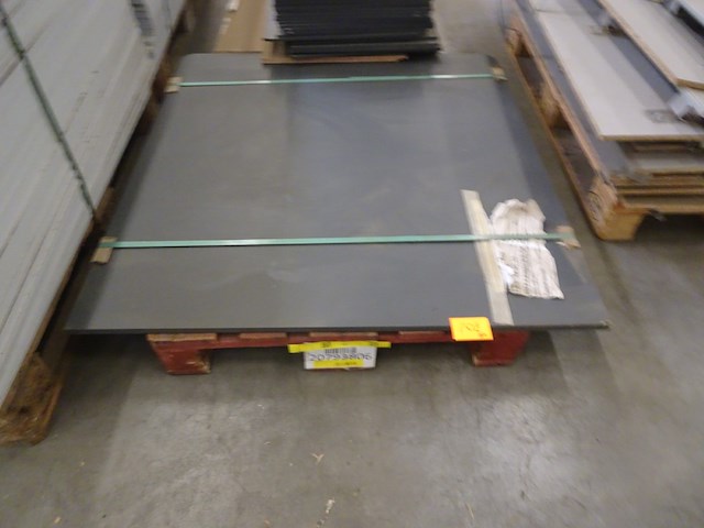 Partij divers hout - afbeelding 1 van  13