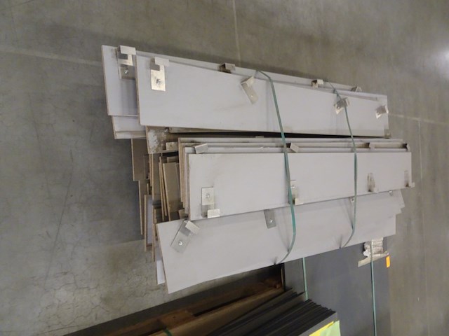 Partij divers hout - afbeelding 9 van  13