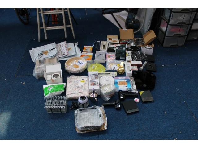 Partij divers huishoud - afbeelding 1 van  9