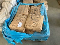 Partij divers straalmiddel - afbeelding 6 van  13