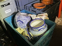 Partij divers tafel- en cateringbenodigdheden in rek 3 (a&b) - afbeelding 19 van  22