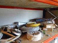 Partij divers toebehoren elektriciteit - afbeelding 3 van  4