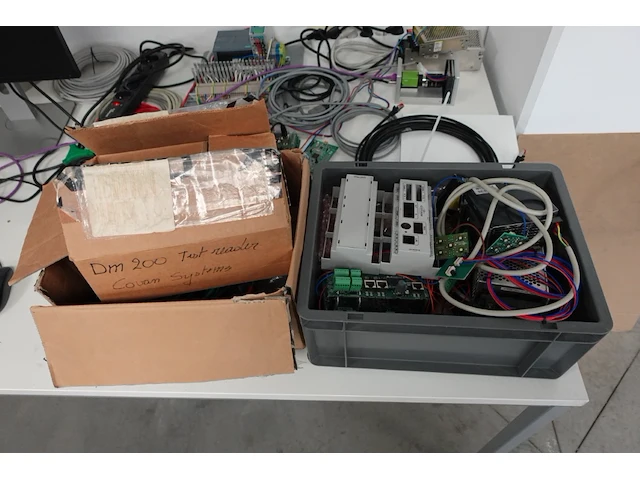 Partij divers toebehoren laadpaalproductie - afbeelding 19 van  22