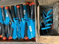 Partij divers tuingereedschap gardena - afbeelding 1 van  13