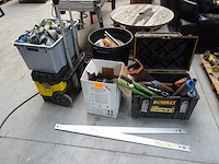 Partij divers werkmateriaal - afbeelding 1 van  20