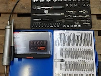 Partij divers werkmateriaal - afbeelding 1 van  5
