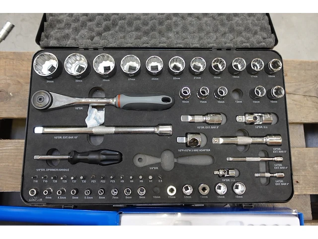 Partij divers werkmateriaal - afbeelding 3 van  5