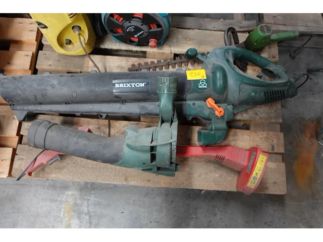 Partij divers werkmateriaal - afbeelding 1 van  6