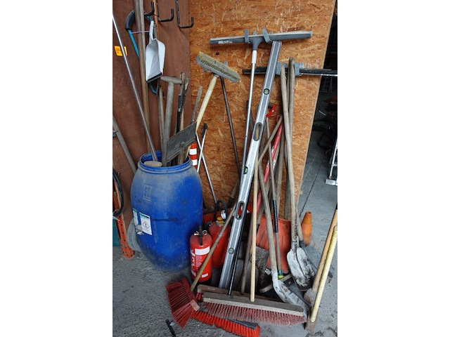 Partij divers werkmateriaal - afbeelding 1 van  3