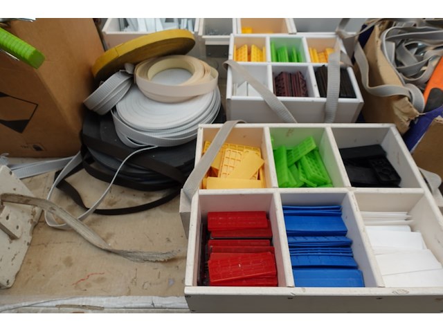 Partij divers werkmateriaal - afbeelding 2 van  15