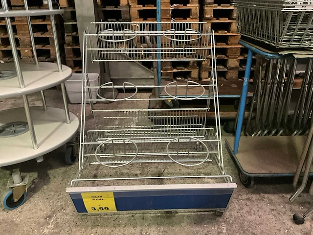 Partij divers winkelmeubilair - afbeelding 10 van  16