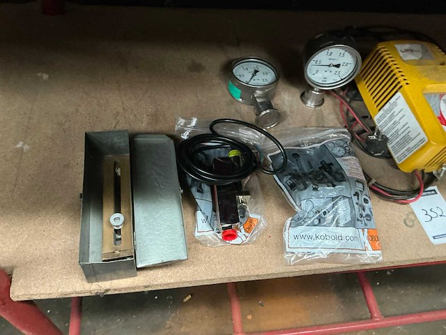 Partij divers - afbeelding 2 van  4