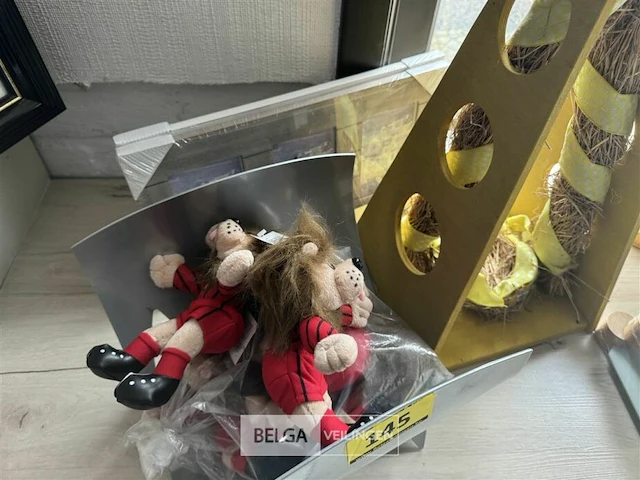 Partij diverse - krantenrek, kaars, fotokaders,.. - afbeelding 6 van  6