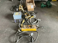 Partij diverse afstandsbedieningen - afbeelding 1 van  5