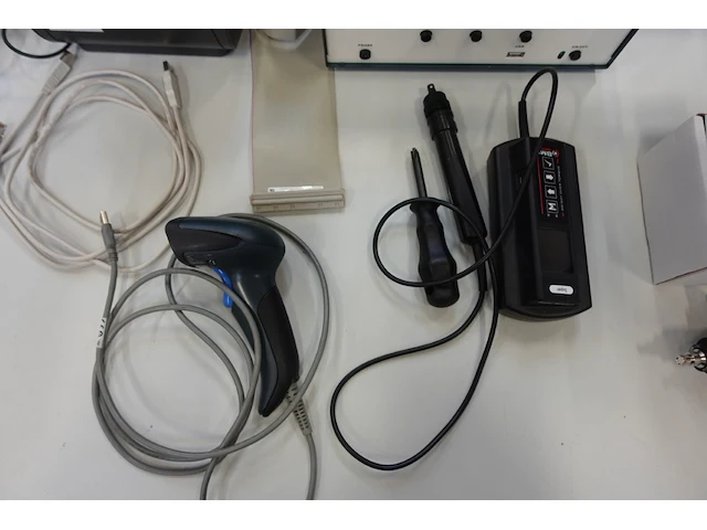 Partij diverse apparatuur - afbeelding 7 van  9