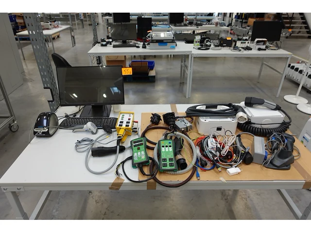 Partij diverse apparatuur - afbeelding 1 van  9