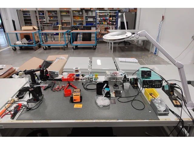 Partij diverse apparatuur - afbeelding 1 van  7