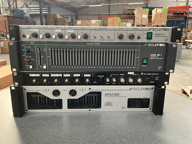 Partij diverse audioapparatuur - afbeelding 1 van  2