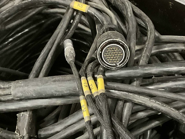 Partij diverse bekabeling waaronder multikabel - afbeelding 2 van  5