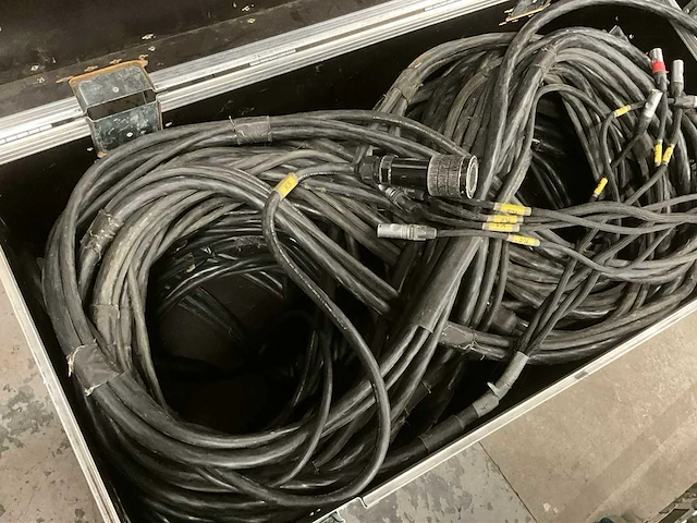 Partij diverse bekabeling waaronder multikabel - afbeelding 4 van  5