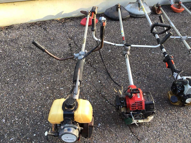 Partij diverse benzine bosmaaiers (7x) - afbeelding 6 van  8