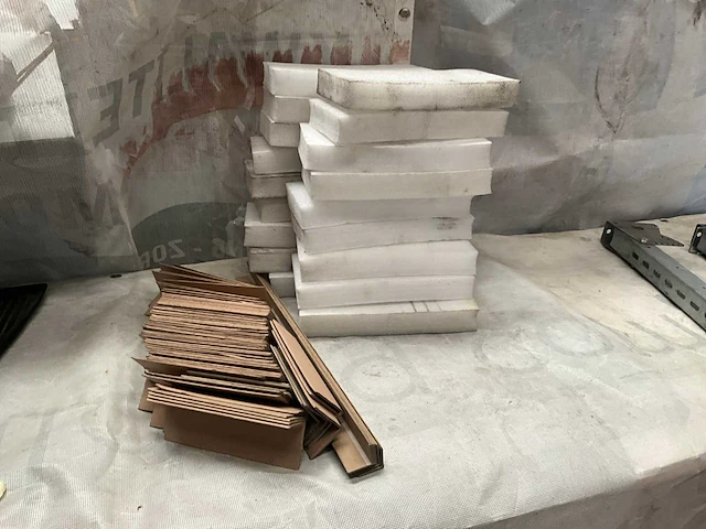 Partij diverse beschermingsmaterialen voor inpak - afbeelding 1 van  6