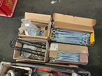 Partij diverse bevestigingsmaterialen en handgereedschappen - afbeelding 3 van  5