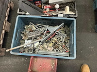 Partij diverse bevestigingsmaterialen en handgereedschappen - afbeelding 5 van  5