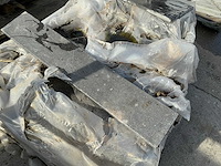 Partij diverse blauwsteen tegels - afbeelding 2 van  5