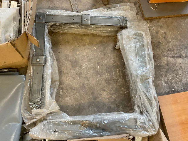 Partij diverse bouw- en bevestigingsmateriaal - afbeelding 2 van  4