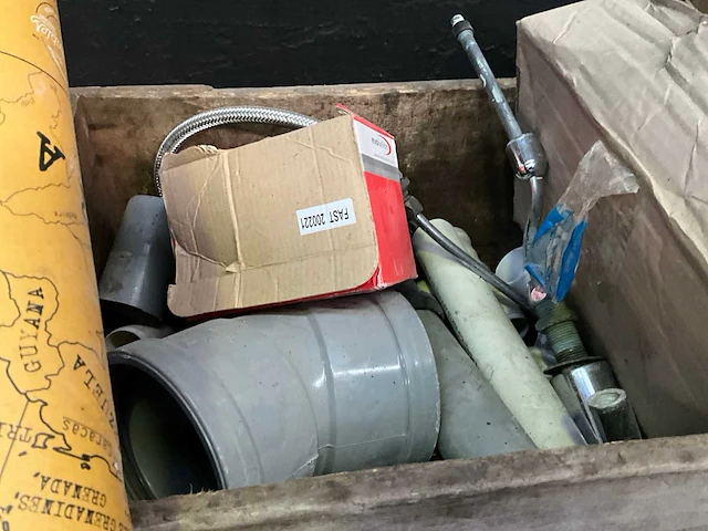 Partij diverse bouw- en bevestigingsmateriaal - afbeelding 7 van  7