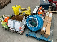 Partij diverse bouwmaterialen - afbeelding 1 van  11