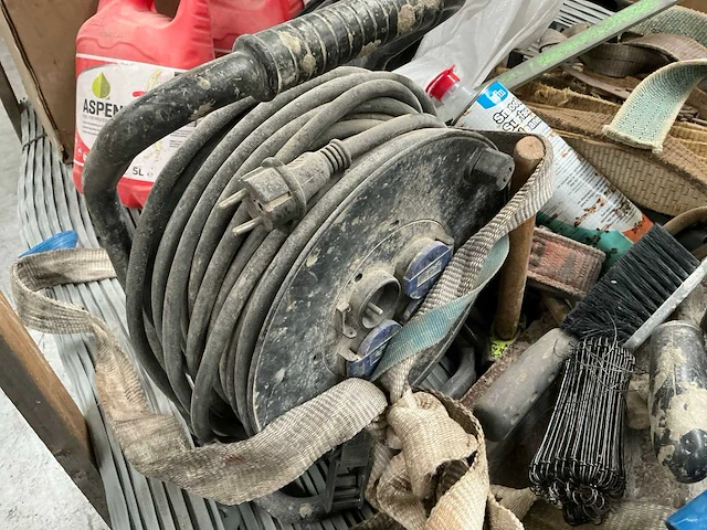 Partij diverse bouwmaterialen - afbeelding 9 van  12