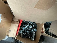 Partij diverse buisklemmen - afbeelding 8 van  9