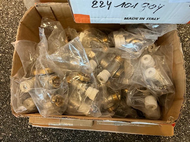 Partij diverse collectoren met afsluitkraan ivar - afbeelding 3 van  5