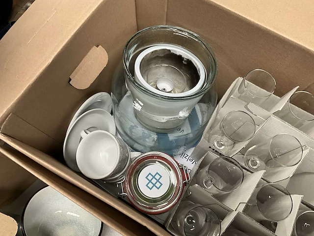 Partij diverse decoratie en servies - afbeelding 9 van  20