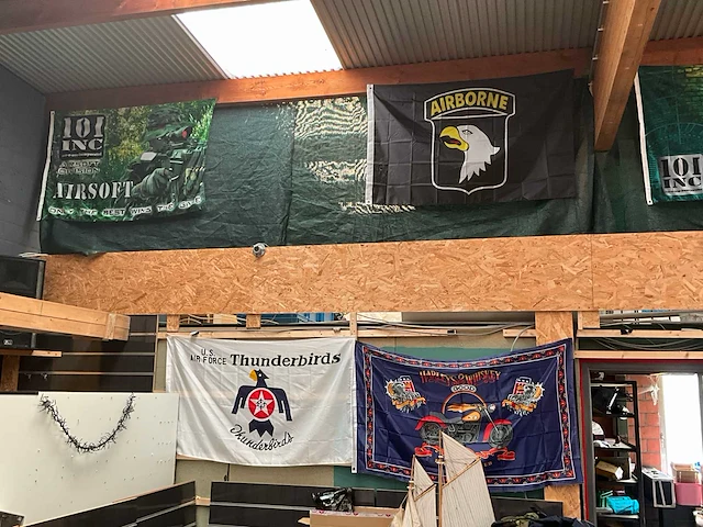 Partij diverse decoratie - afbeelding 1 van  12