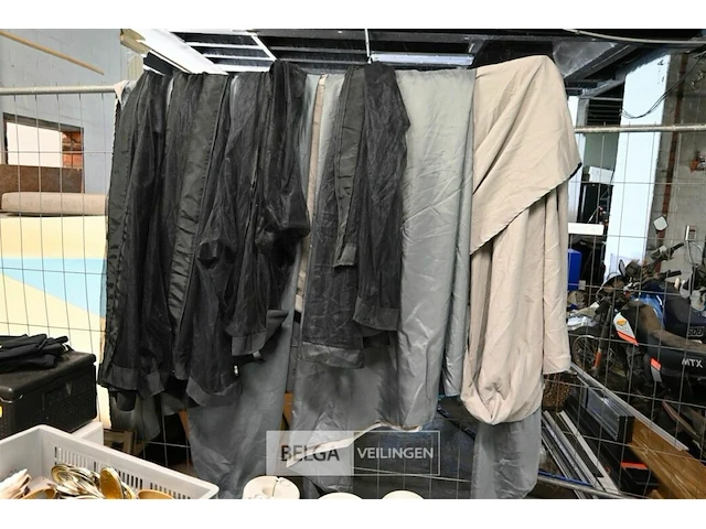 Partij diverse doeken/3x partytent voet/2x heras voet - afbeelding 1 van  4