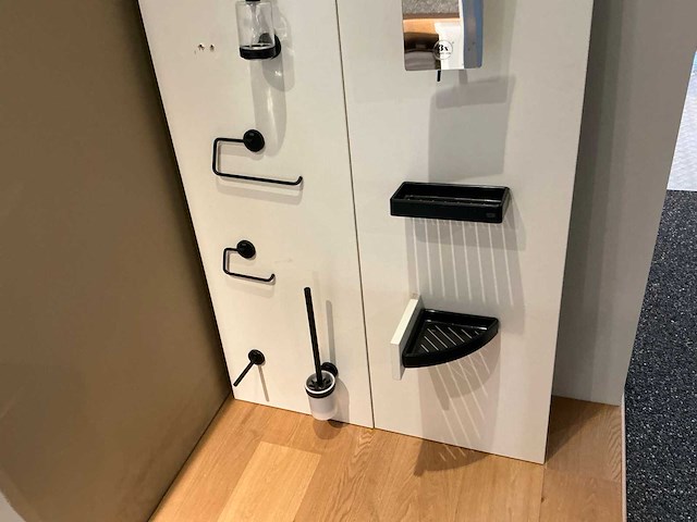 Partij diverse douche- en badkamergarnituren (70x) - afbeelding 8 van  21