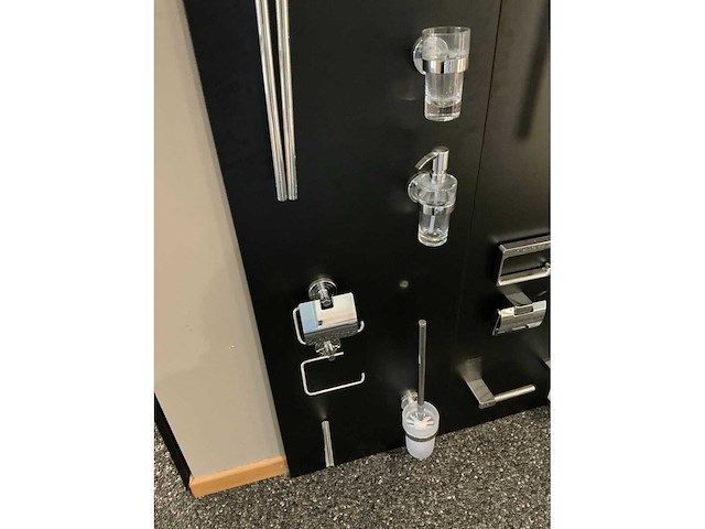 Partij diverse douche- en badkamergarnituren (70x) - afbeelding 15 van  21