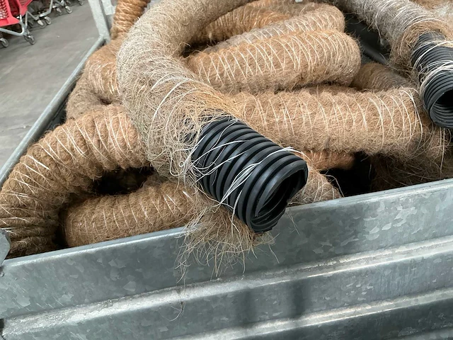 Partij diverse drainagebuizen/flexibele pvc buizen - afbeelding 3 van  4