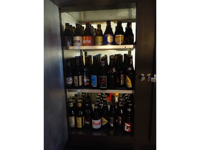Partij diverse dranken/leeggoed - afbeelding 10 van  12